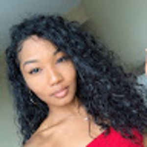 Meet your Posher, Mia